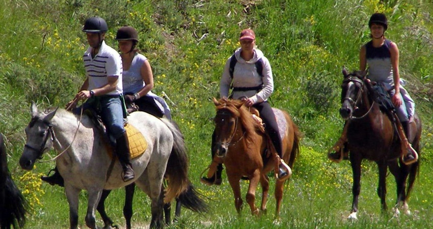 Сафари на лошадях в Кушадасах - Часы - Цены и Программы