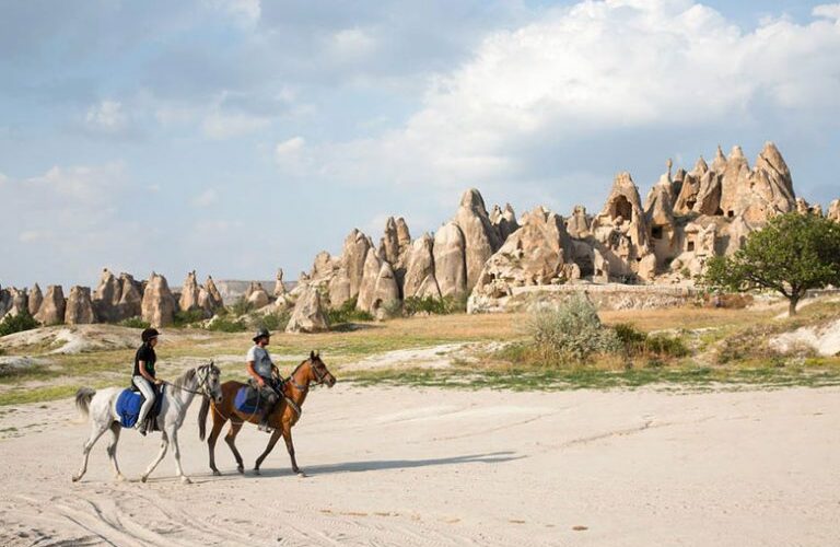 horse-safari-n-cappadocia-6-1-768x512